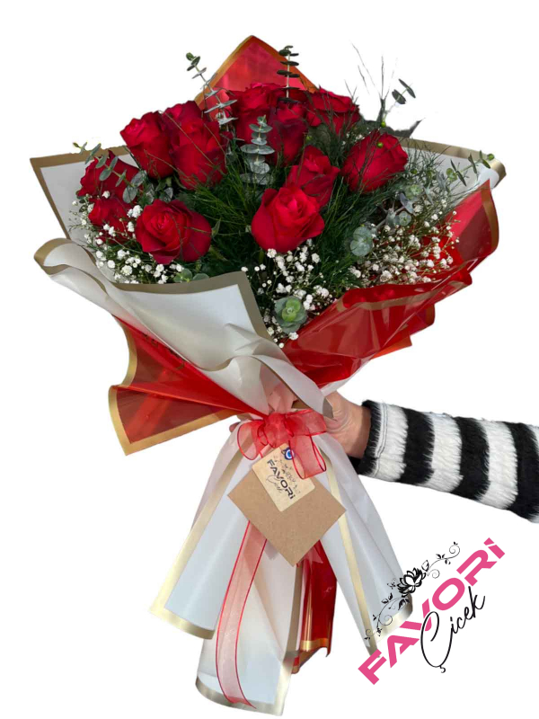 15 Kırmızı Gül Buketi