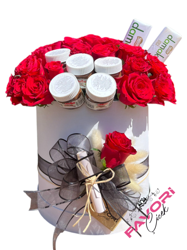 Kutuda 41 Kırmızı Gül